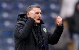 Mowbray discusses team selection prior to Burnley clash