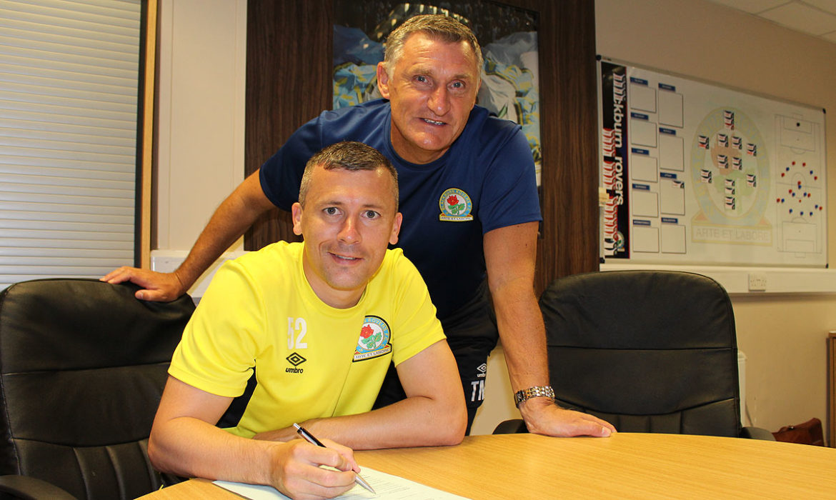 Caddis signs for Rovers